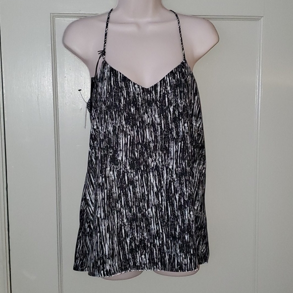 Express Barcelona Cami Reversible Black/White Top - Picture 2 of 15